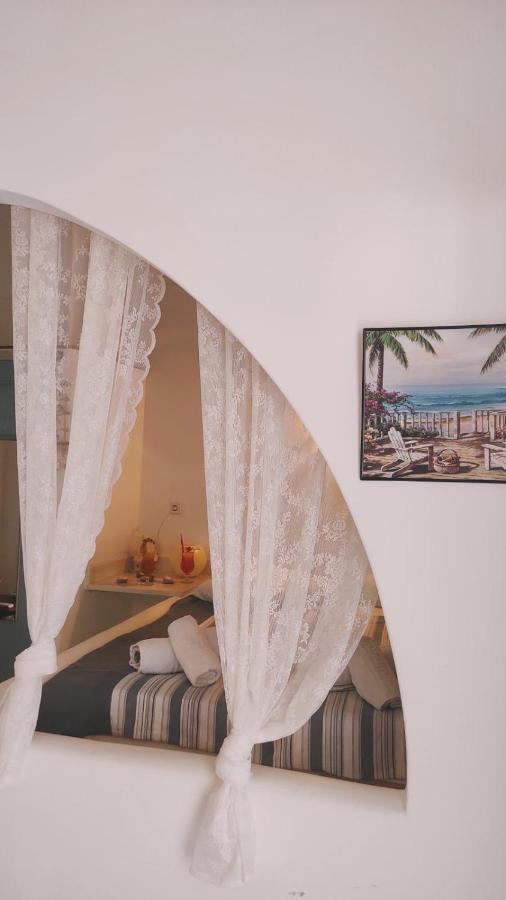 Lampi'S Dolphin Aparthotel Patmos Island Ngoại thất bức ảnh