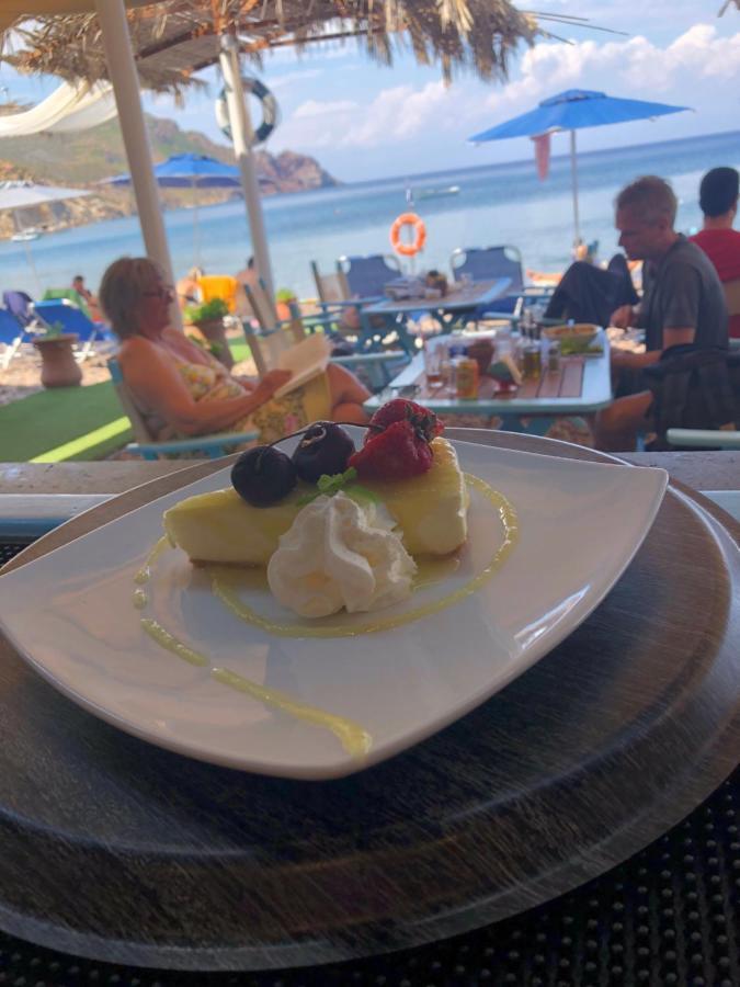 Lampi'S Dolphin Aparthotel Patmos Island Ngoại thất bức ảnh