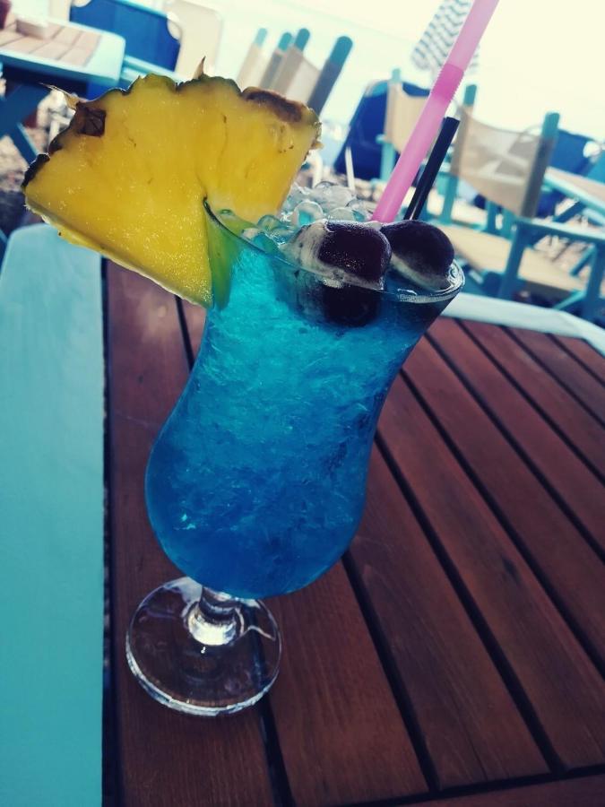 Lampi'S Dolphin Aparthotel Patmos Island Ngoại thất bức ảnh